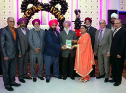 award, dr kalsi's book Punj Din de Swarag- Wasi